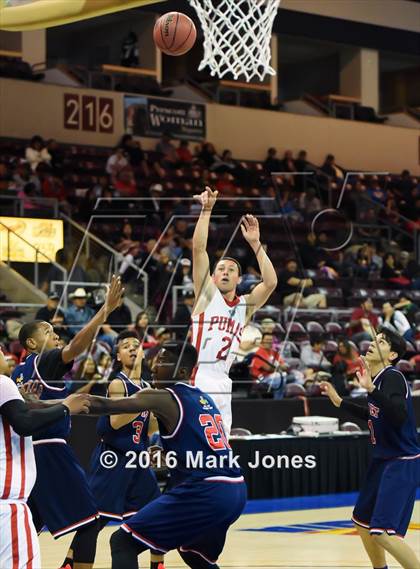 Thumbnail 1 in NFL Yet Academy vs. Bisbee (AIA D5 Semifinal) photogallery.