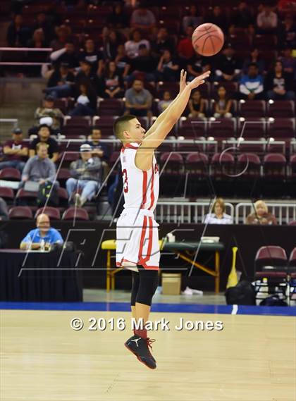 Thumbnail 2 in NFL Yet Academy vs. Bisbee (AIA D5 Semifinal) photogallery.