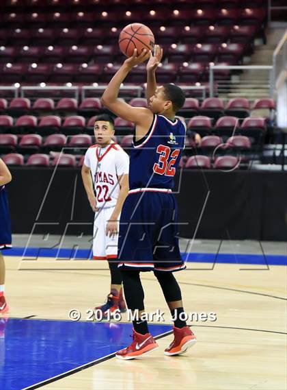 Thumbnail 2 in NFL Yet Academy vs. Bisbee (AIA D5 Semifinal) photogallery.