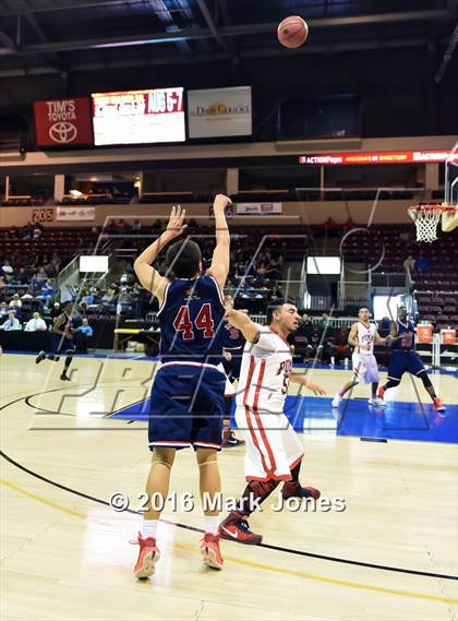 Thumbnail 1 in NFL Yet Academy vs. Bisbee (AIA D5 Semifinal) photogallery.
