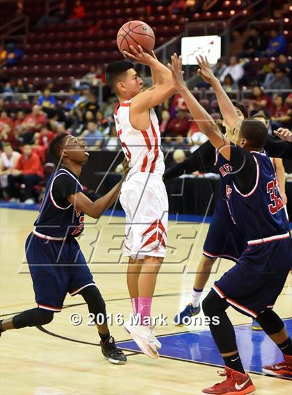 Thumbnail 3 in NFL Yet Academy vs. Bisbee (AIA D5 Semifinal) photogallery.