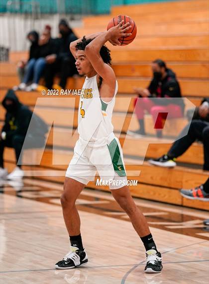 Thumbnail 3 in Oak Ridge vs. Vanden (Simply Basketball Showcase) photogallery.
