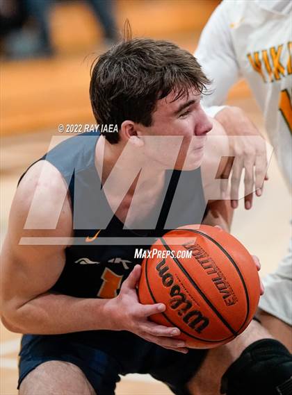 Thumbnail 2 in Oak Ridge vs. Vanden (Simply Basketball Showcase) photogallery.