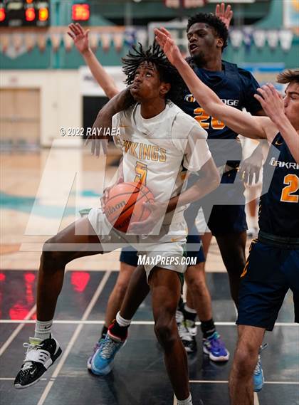 Thumbnail 3 in Oak Ridge vs. Vanden (Simply Basketball Showcase) photogallery.