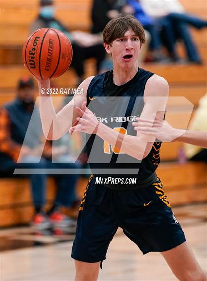 Thumbnail 2 in Oak Ridge vs. Vanden (Simply Basketball Showcase) photogallery.