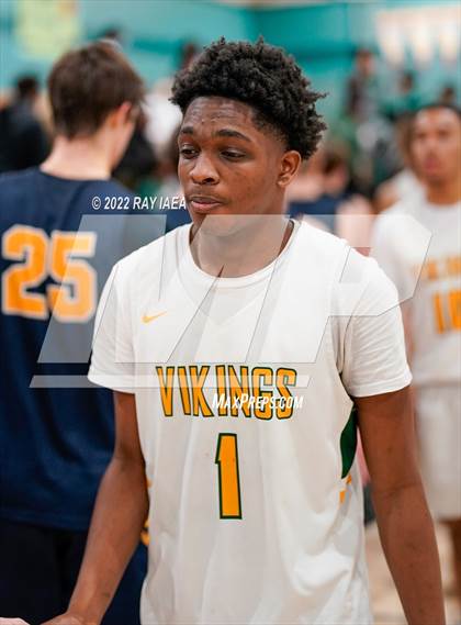 Thumbnail 2 in Oak Ridge vs. Vanden (Simply Basketball Showcase) photogallery.