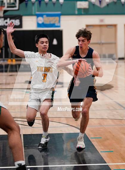 Thumbnail 2 in Oak Ridge vs. Vanden (Simply Basketball Showcase) photogallery.
