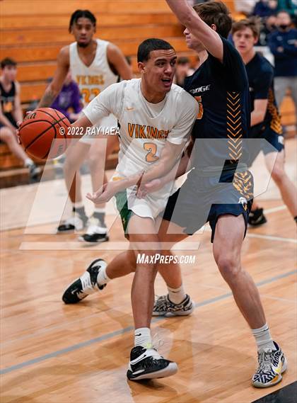 Thumbnail 2 in Oak Ridge vs. Vanden (Simply Basketball Showcase) photogallery.