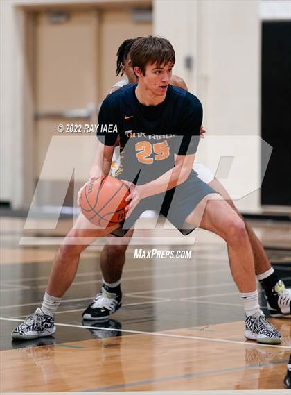 Thumbnail 1 in Oak Ridge vs. Vanden (Simply Basketball Showcase) photogallery.