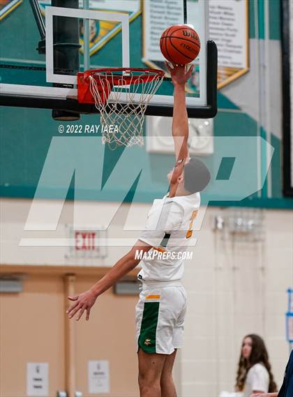 Thumbnail 2 in Oak Ridge vs. Vanden (Simply Basketball Showcase) photogallery.