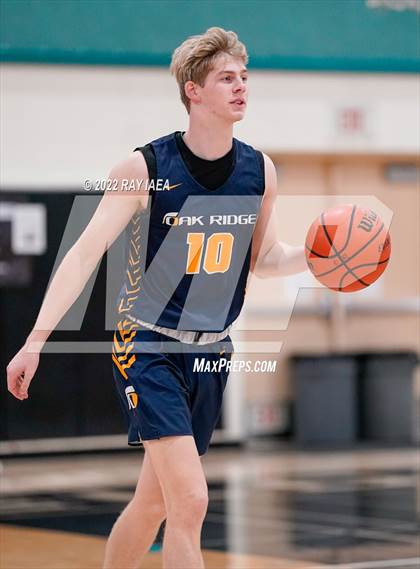 Thumbnail 1 in Oak Ridge vs. Vanden (Simply Basketball Showcase) photogallery.