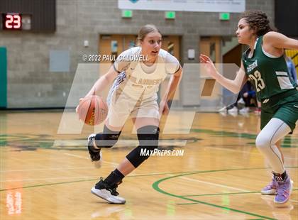 Thumbnail 2 in Auburn vs Kelso (WIAA 3A District Championship) photogallery.