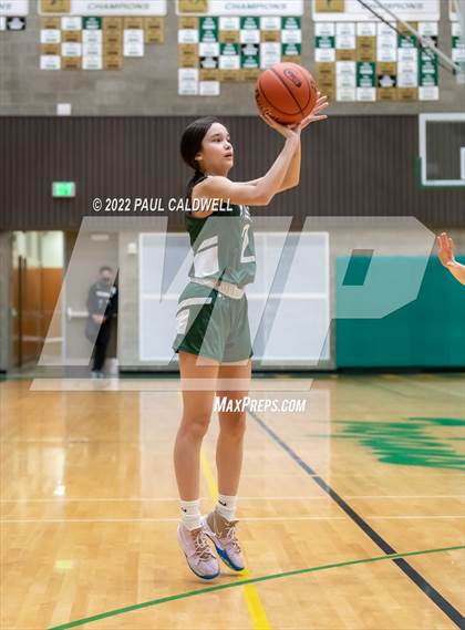 Thumbnail 2 in Auburn vs Kelso (WIAA 3A District Championship) photogallery.