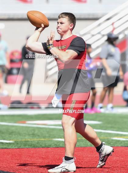 Thumbnail 3 in Vista Grande vs. Show Low (Mingus 7 on 7 Tournament) photogallery.