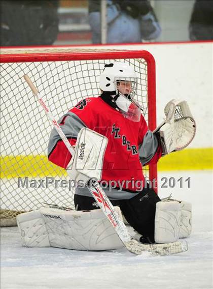 Thumbnail 3 in St. Bernard/Bacon/NFA vs. Staples/Weston/Shelton (CIAC Division 3 Quarterfinal) photogallery.