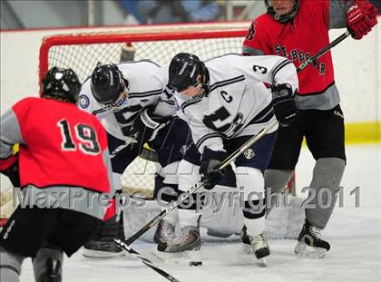 Thumbnail 2 in St. Bernard/Bacon/NFA vs. Staples/Weston/Shelton (CIAC Division 3 Quarterfinal) photogallery.