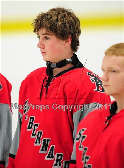 Thumbnail 2 in St. Bernard/Bacon/NFA vs. Staples/Weston/Shelton (CIAC Division 3 Quarterfinal) photogallery.