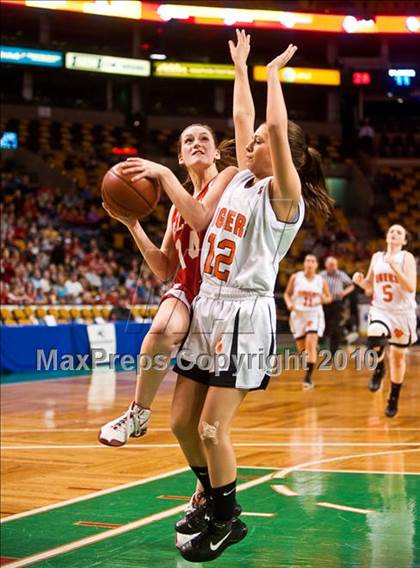 Thumbnail 1 in Melrose vs. Oliver Ames (MIAA D2 Semifinal) photogallery.