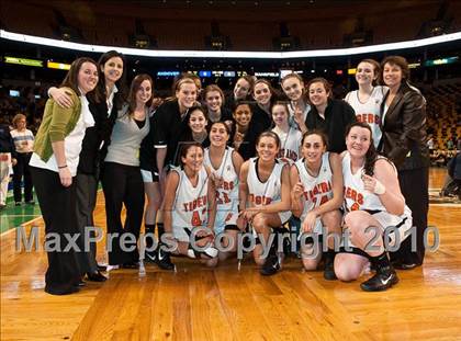 Thumbnail 1 in Melrose vs. Oliver Ames (MIAA D2 Semifinal) photogallery.