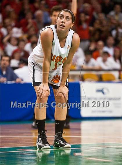 Thumbnail 1 in Melrose vs. Oliver Ames (MIAA D2 Semifinal) photogallery.