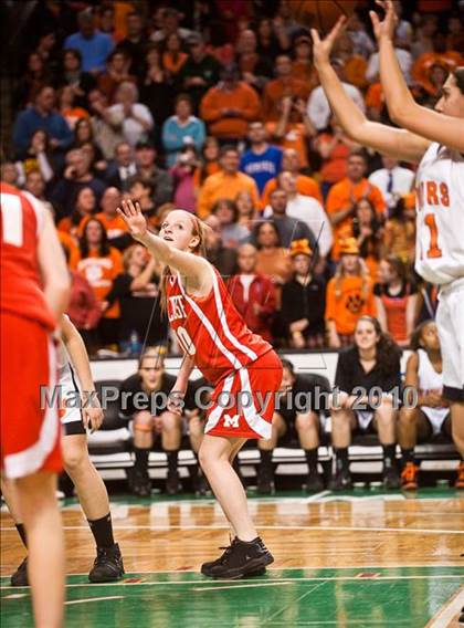 Thumbnail 1 in Melrose vs. Oliver Ames (MIAA D2 Semifinal) photogallery.