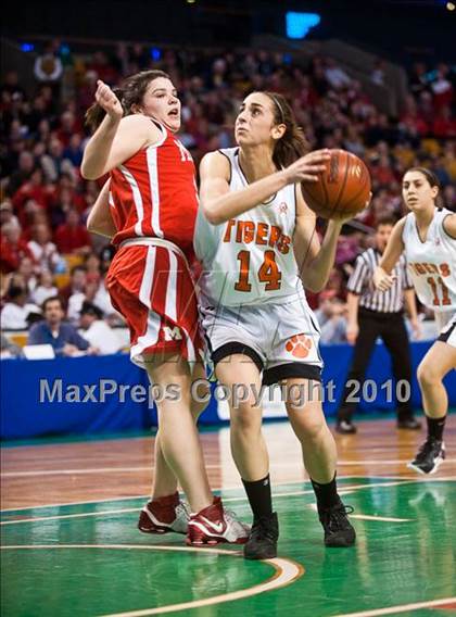 Thumbnail 2 in Melrose vs. Oliver Ames (MIAA D2 Semifinal) photogallery.