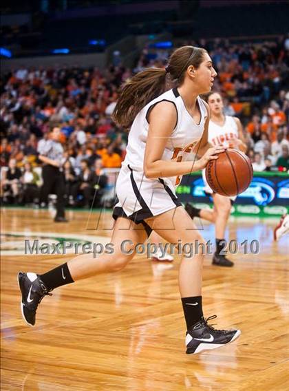 Thumbnail 1 in Melrose vs. Oliver Ames (MIAA D2 Semifinal) photogallery.