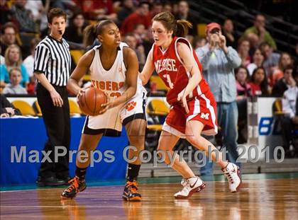 Thumbnail 2 in Melrose vs. Oliver Ames (MIAA D2 Semifinal) photogallery.
