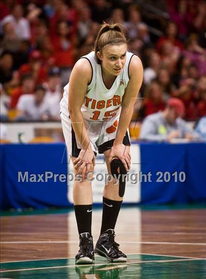Thumbnail 2 in Melrose vs. Oliver Ames (MIAA D2 Semifinal) photogallery.