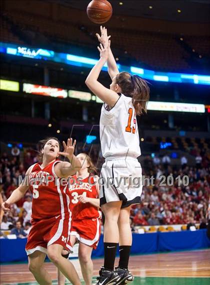 Thumbnail 3 in Melrose vs. Oliver Ames (MIAA D2 Semifinal) photogallery.