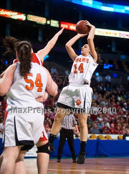 Thumbnail 3 in Melrose vs. Oliver Ames (MIAA D2 Semifinal) photogallery.