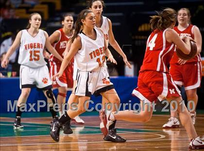 Thumbnail 2 in Melrose vs. Oliver Ames (MIAA D2 Semifinal) photogallery.