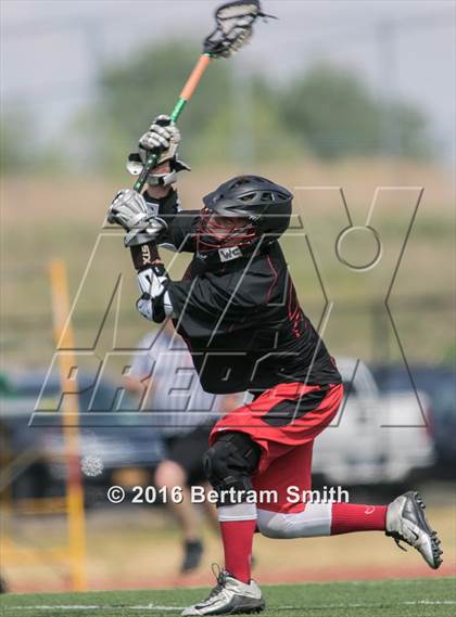 Thumbnail 3 in Niagara-Wheatfield vs. Hamburg (Section 6 Class B Final) photogallery.