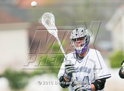 Thumbnail 3 in Niagara-Wheatfield vs. Hamburg (Section 6 Class B Final) photogallery.