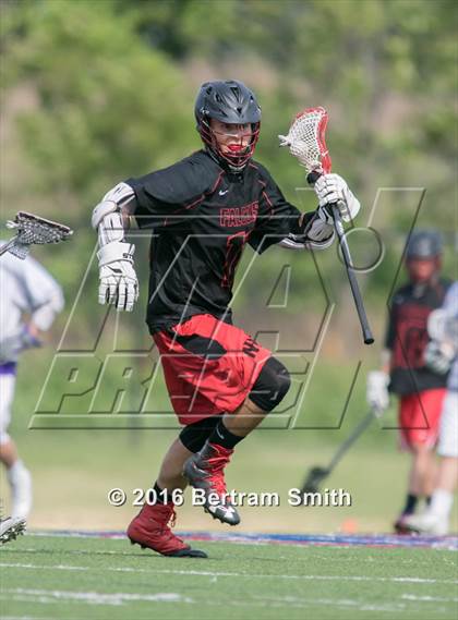 Thumbnail 1 in Niagara-Wheatfield vs. Hamburg (Section 6 Class B Final) photogallery.