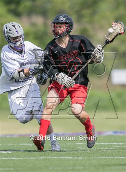 Thumbnail 1 in Niagara-Wheatfield vs. Hamburg (Section 6 Class B Final) photogallery.