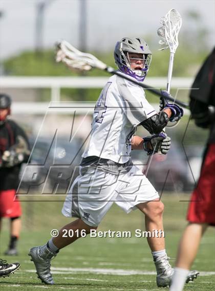 Thumbnail 2 in Niagara-Wheatfield vs. Hamburg (Section 6 Class B Final) photogallery.