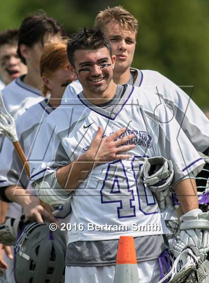 Thumbnail 3 in Niagara-Wheatfield vs. Hamburg (Section 6 Class B Final) photogallery.