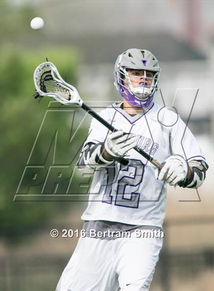 Thumbnail 2 in Niagara-Wheatfield vs. Hamburg (Section 6 Class B Final) photogallery.