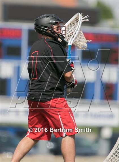 Thumbnail 3 in Niagara-Wheatfield vs. Hamburg (Section 6 Class B Final) photogallery.