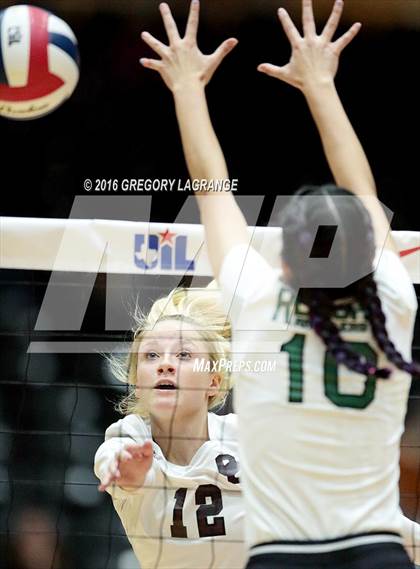 Thumbnail 1 in Clear Creek vs. Reagan  photogallery.