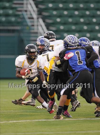 Thumbnail 2 in Brockport vs. McQuaid Jesuit (Section V Class A Semifinals) photogallery.