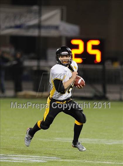 Thumbnail 2 in Brockport vs. McQuaid Jesuit (Section V Class A Semifinals) photogallery.