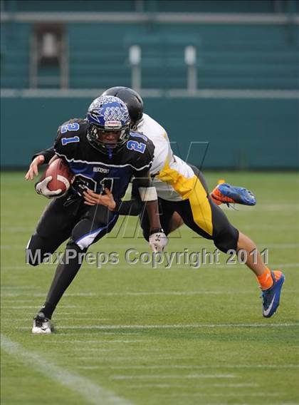 Thumbnail 2 in Brockport vs. McQuaid Jesuit (Section V Class A Semifinals) photogallery.