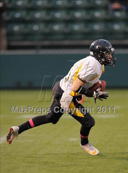 Thumbnail 2 in Brockport vs. McQuaid Jesuit (Section V Class A Semifinals) photogallery.