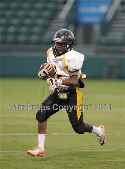 Thumbnail 1 in Brockport vs. McQuaid Jesuit (Section V Class A Semifinals) photogallery.