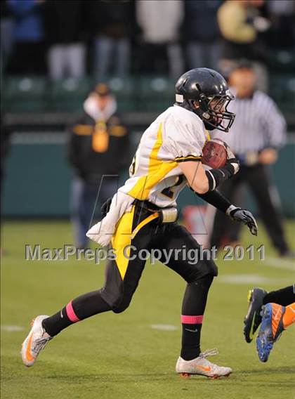 Thumbnail 1 in Brockport vs. McQuaid Jesuit (Section V Class A Semifinals) photogallery.