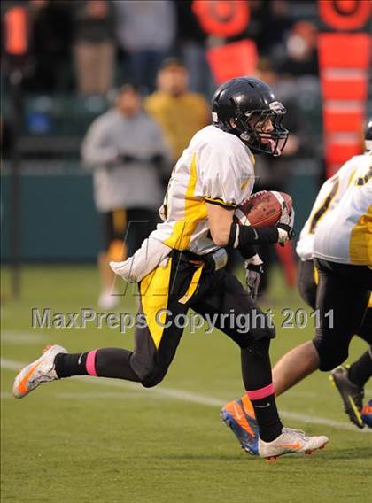 Thumbnail 1 in Brockport vs. McQuaid Jesuit (Section V Class A Semifinals) photogallery.