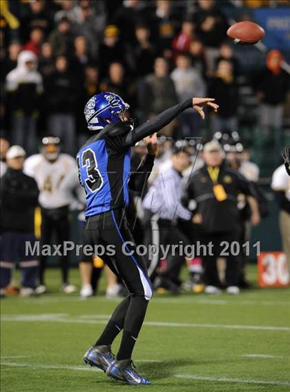 Thumbnail 1 in Brockport vs. McQuaid Jesuit (Section V Class A Semifinals) photogallery.