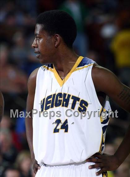 Thumbnail 3 in Arlington Heights vs. La Marque (UIL 4A Semifinal) photogallery.